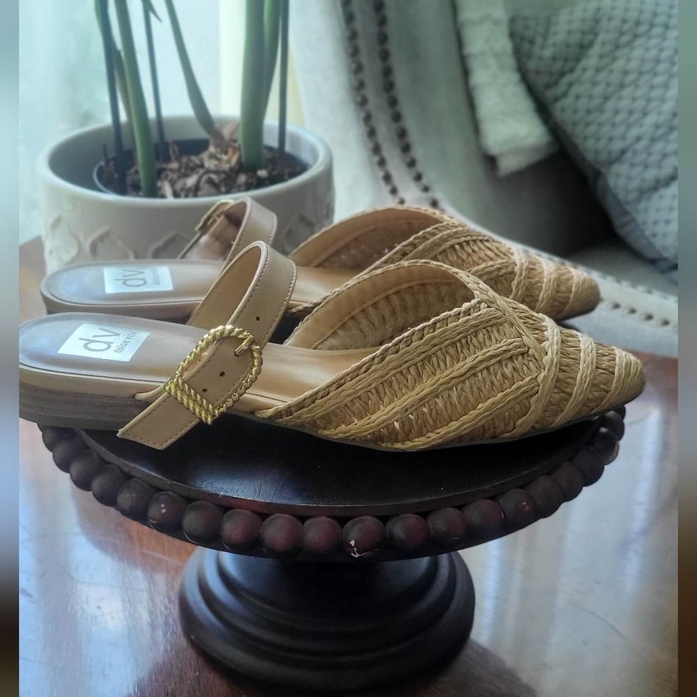 Dolce Vita Tan Espadrille Shoes with Woven Design - Picture 3 of 9